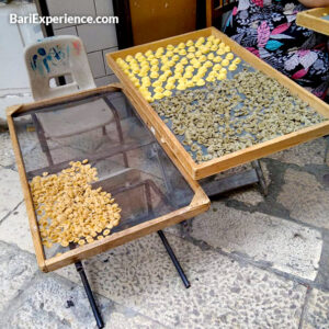 BARI EXPERIENCE | La Strada Delle Orecchiette, Strada Arco Basso ...