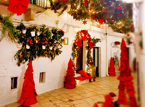 Locorotondo, an Apulian village worth seeing at Christmas